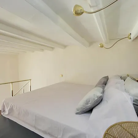 Leonina4 Cozy Rome