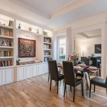 The Best Rent - Elegant Three-bedroom A Few Steps From Fontana Di Trevi Rome