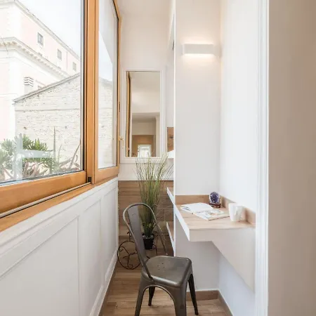The Best Rent - Elegant Three-bedroom A Few Steps From Fontana Di Trevi Apartment *