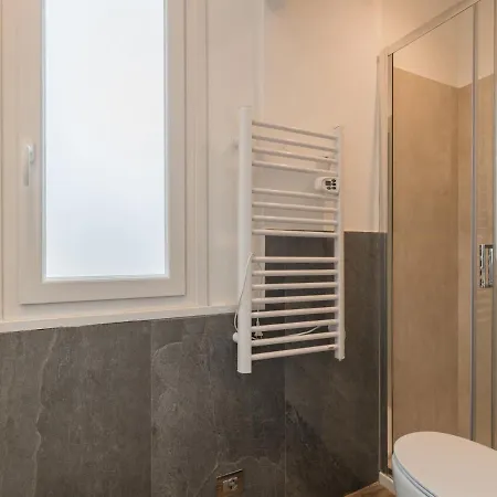 The Best Rent - Elegant Three-bedroom A Few Steps From Fontana Di Trevi Rome