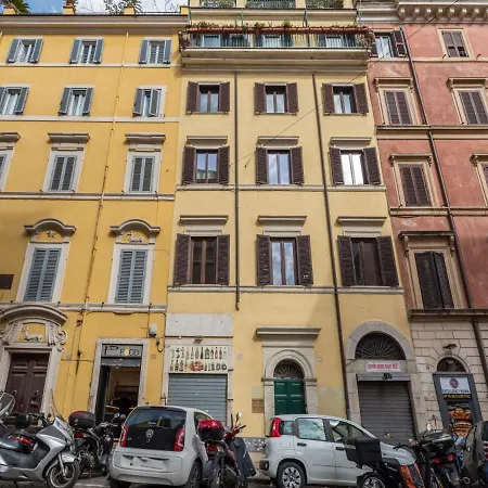 The Best Rent - Elegant Three-bedroom A Few Steps From Fontana Di Trevi Apartment Rome