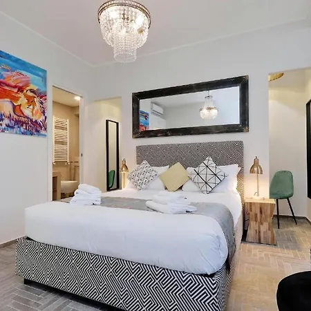 Della Croce Guest house Rome
