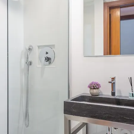 Trastevere San Calisto 3 Bdr *