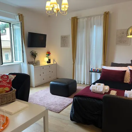 Gemelli-san Pietro-trastevere-casa Con Posto Auto * Rome