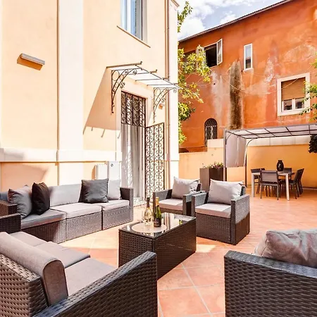 Chiara - A New Luxury Star Is Born In Rome! * Roma