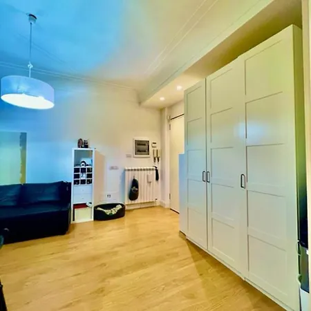 Auditorium Luxury Apartment