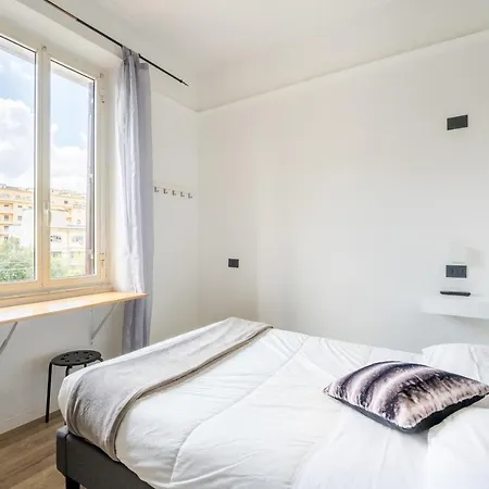 Guest house Piramide *