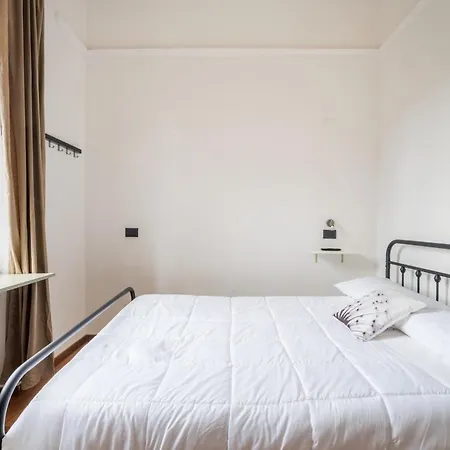 Guest house Piramide Rome