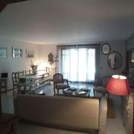 Residenza Nella Campagna Di Capitale. Holiday home *