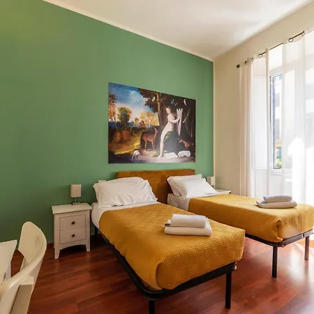 4-rooms Flat At Vatican Apartment *