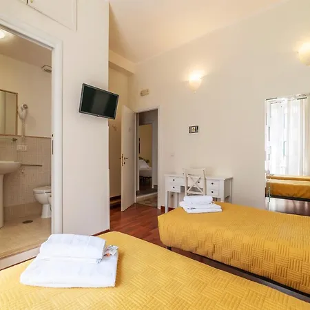 Apartment 4-rooms Flat At Vatican *