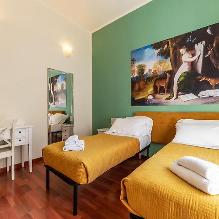 4-rooms Flat At Vatican Apartment *