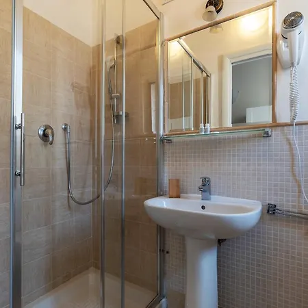 4-rooms Flat At Vatican Apartment