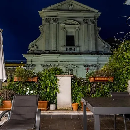 Navona Open Space Ξενοδοχείο με διαμερίσματα 4*