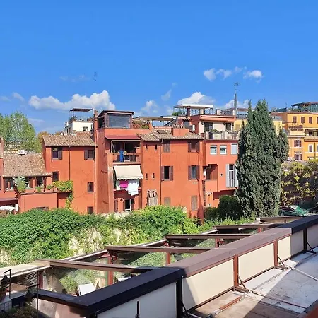 Ych Elegant Flat With Terrace To Trastevere Apartment Rome