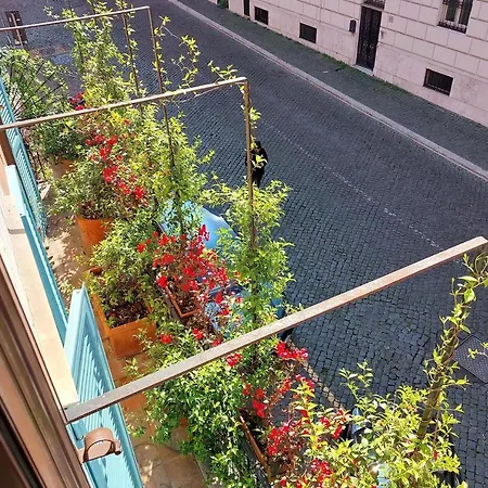 Ych Elegant Flat With Terrace To Trastevere Rome