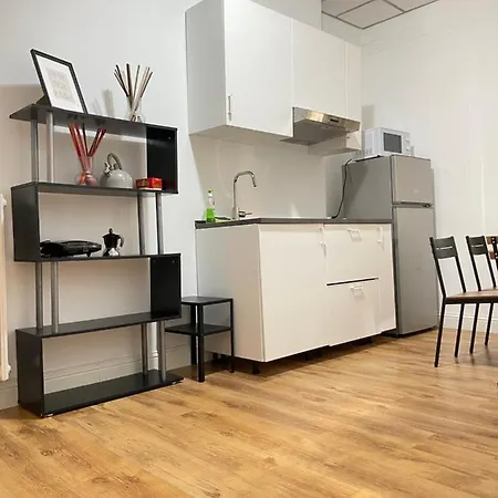 Apartment Lovely In Laterano Rome