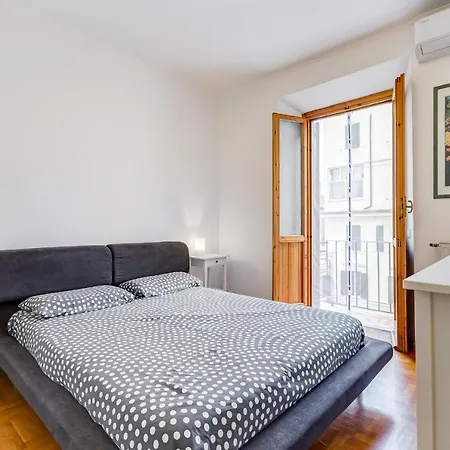 Apartment Am House Colosseo *