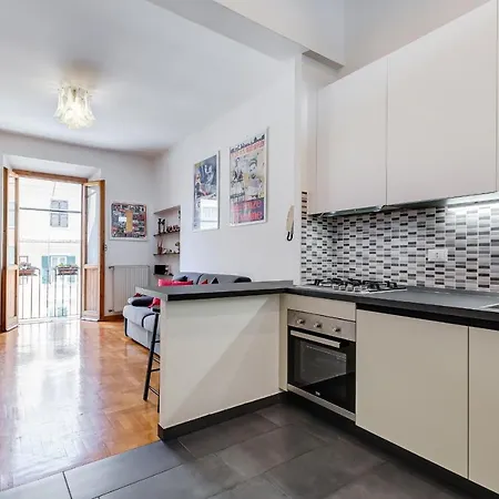 Am House Colosseo Rome