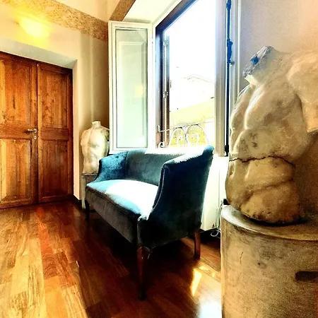 Apartment 1878s By Aat- Luxury Historic House Piazza Di Spagna Rome