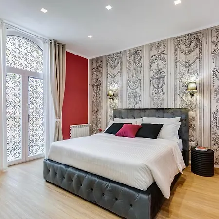 Chiara - A New Luxury Star Is Born In Rome! Villa *