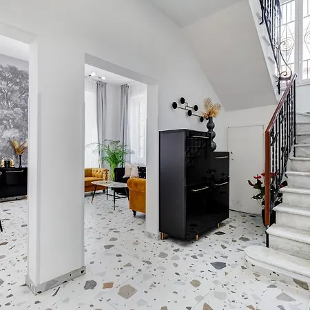 Chiara - A New Luxury Star Is Born In Rome! Roma