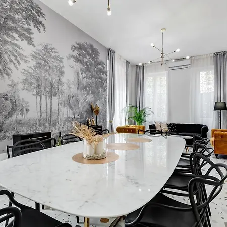Chiara - A New Luxury Star Is Born In Rome!