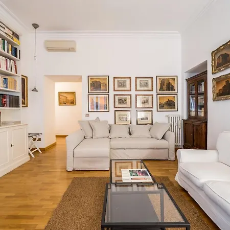 Maison Regola, Styilish In Campo De Fiori