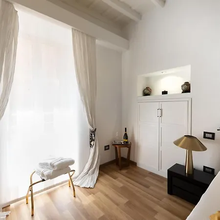 招待所 Barcaccia Luxury 2*