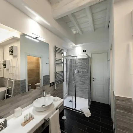 Barcaccia Luxury 2*