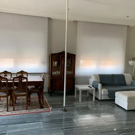 Pacuvio Vatican House *