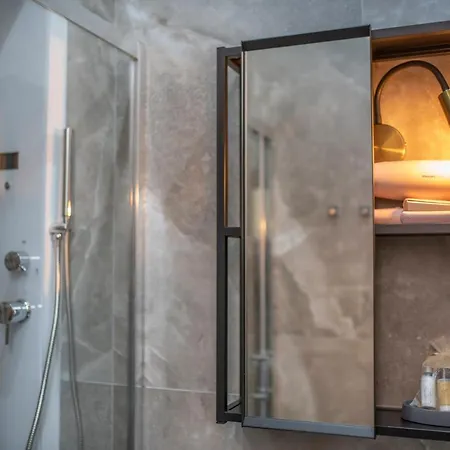 Catone Luxury