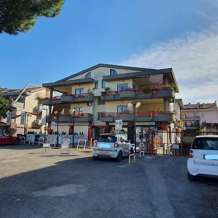 Apartment Ilio E Giulia Near Metro C
