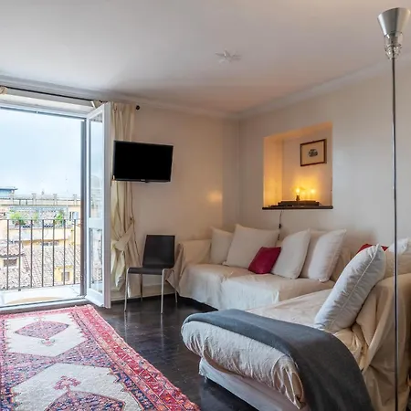 Pantheon Amazing & View Apartment