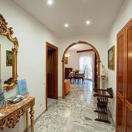 Apartamento Naveen's House Casa