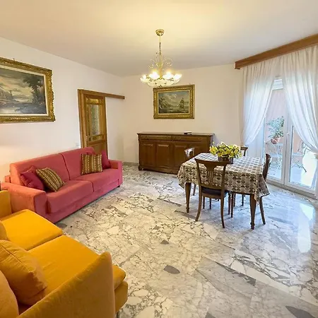 Apartamento Naveen's House Casa Roma