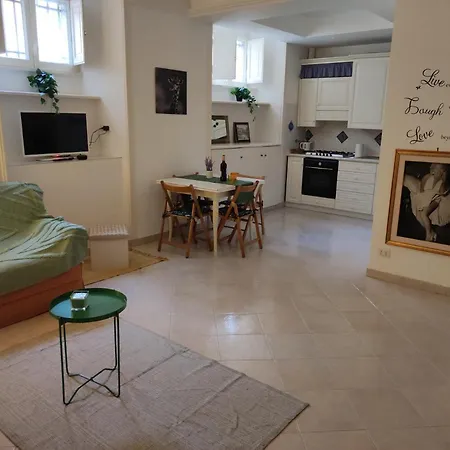 House For Families And Friends * Rome