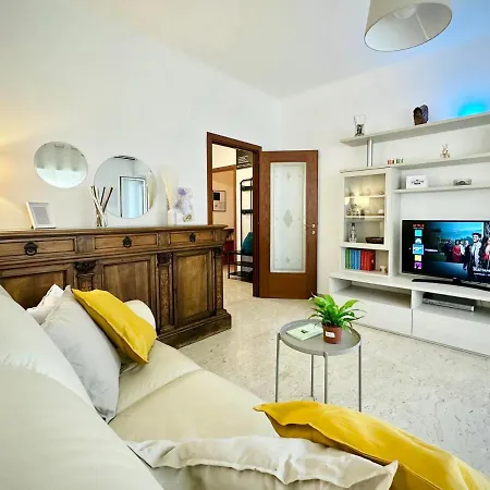 Apartament Max *