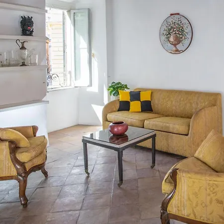Banchi Nuovi House Roma