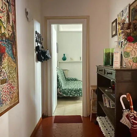 Bed and breakfast House 2*
