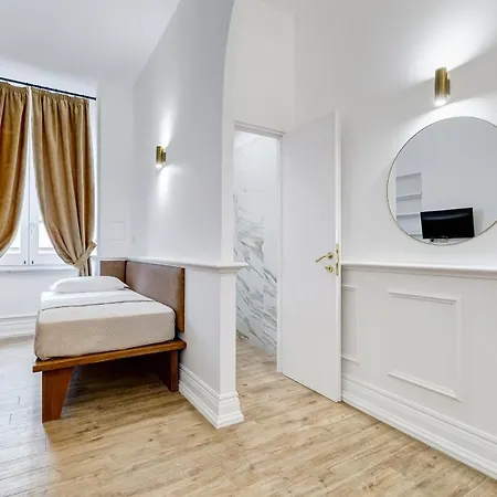 Monti Cavour Guest house *