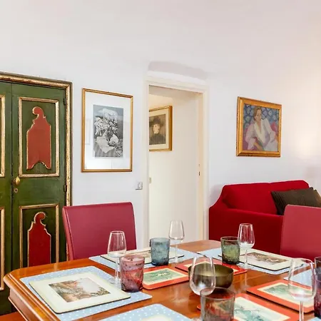 Arco In Pantheon Apartment