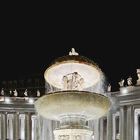 Vatican Domus Romuli Konukevi *
