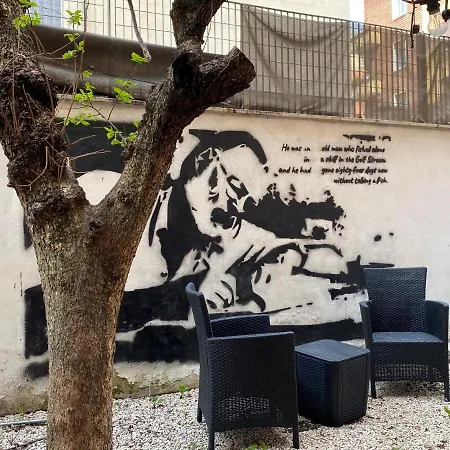Hemingway At Vatican Appartamento *