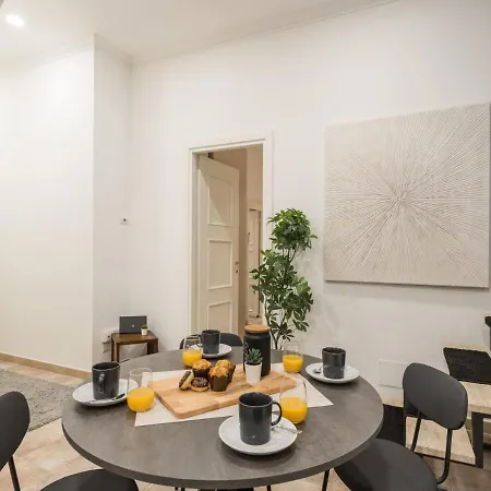 Apartment The Rent - Gorgeous One-bedroom Near Piazza Di Spagna