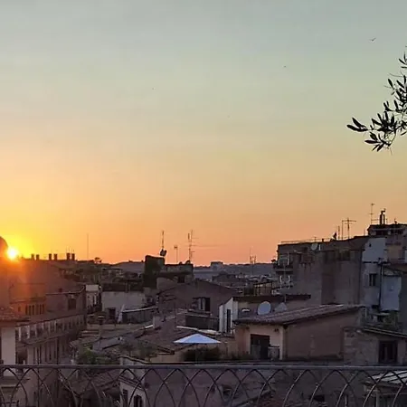 Apartment Terrace On The Monuments Of Rome
