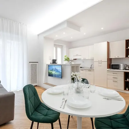 Apartment White Flat Gallia Rome