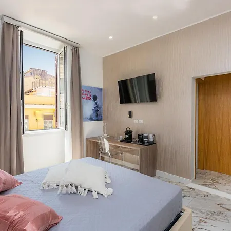 Kosmo Luxury Guest house