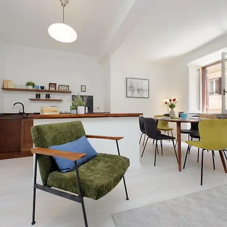 Monti Spacious 2 Apartment