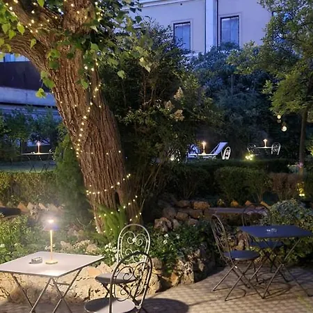 فندق مبيت وإفطار Riari Garden روما